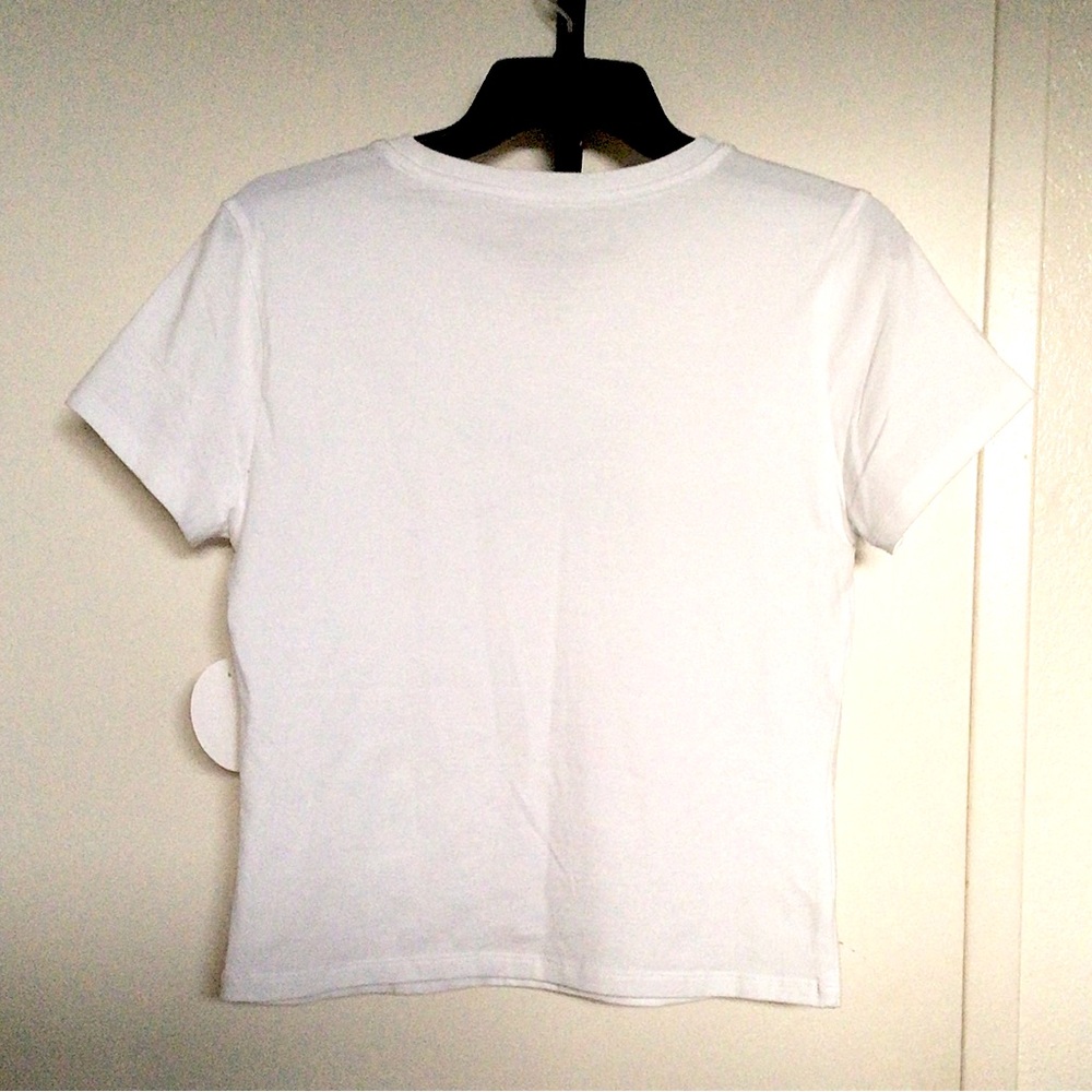 Chic Cat Graphic T-Shirt - Picture 2 of 4